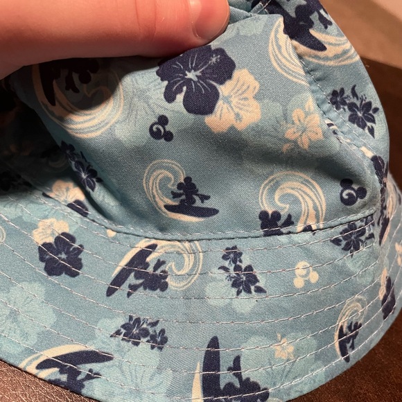 NWT Reversible Disney Bucket Hat - Picture 5 of 6